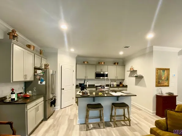 7953 Pisa Dr, Baton Rouge, LA 70820