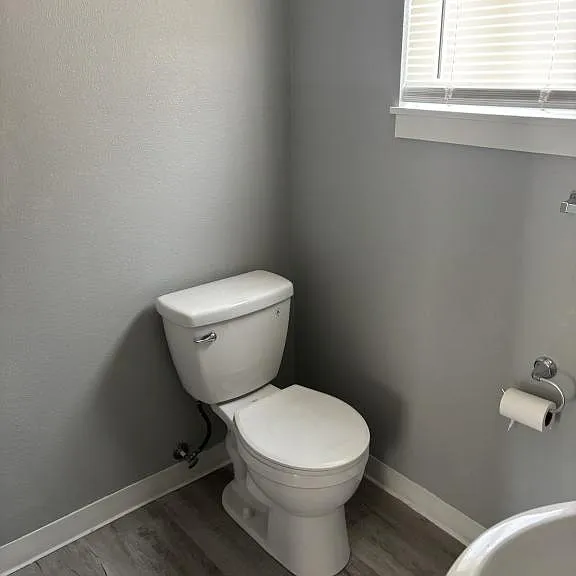 1101 Century Dr NE — Photo 5