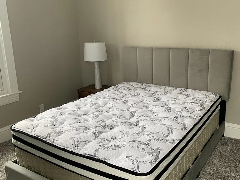 115 Marquette Ave — Photo 33