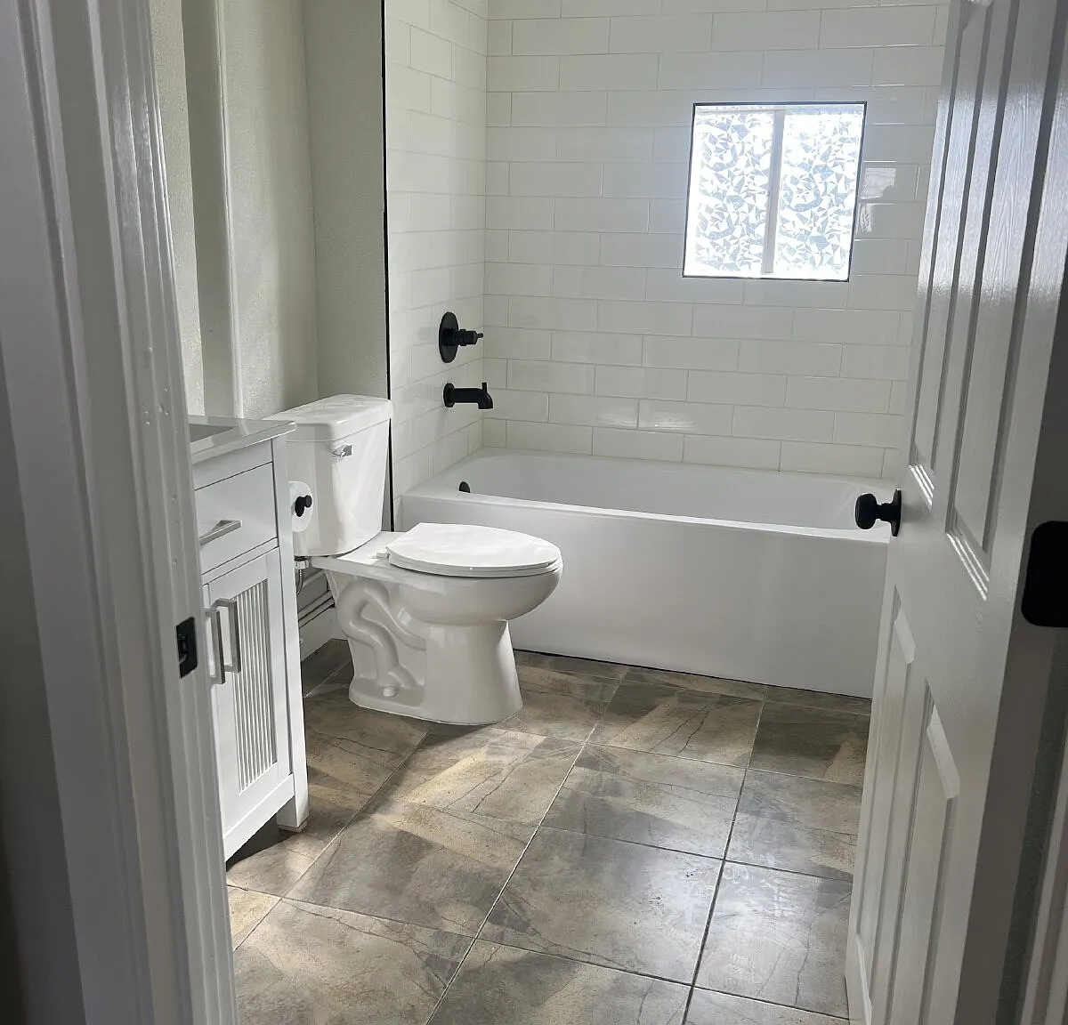 1 bed, 1.0 bath, $1,050 — Photo 4