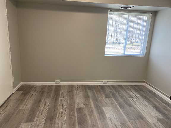 5th image of 1105 Evans Ave #10681458