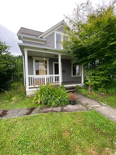 1442 Iron St Photo 1