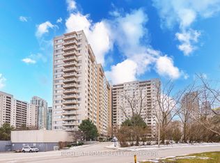 3590 Kaneff Cres #610, Mississauga, ON L5A 3X3