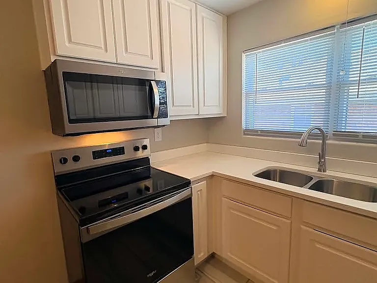 3815 Nanz Ave — Photo 20