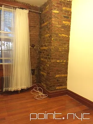 Rented by Point NYC | media 34