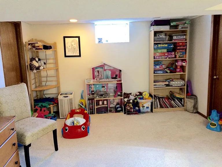 10137 Colfax Ave S — Photo 10