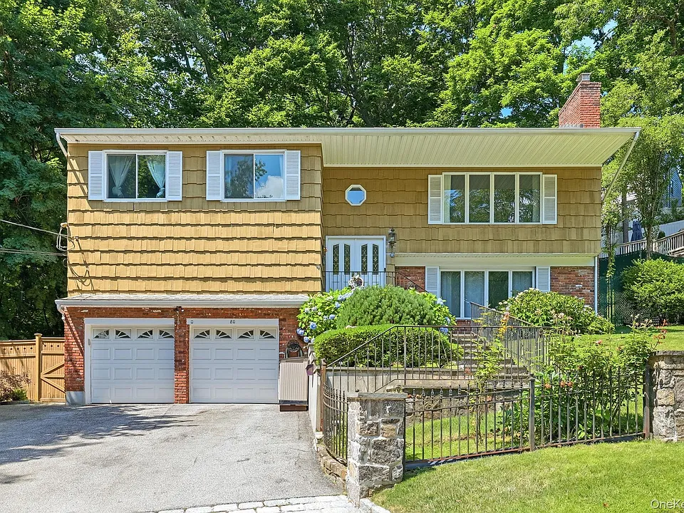 80 Hickory Hill Dr