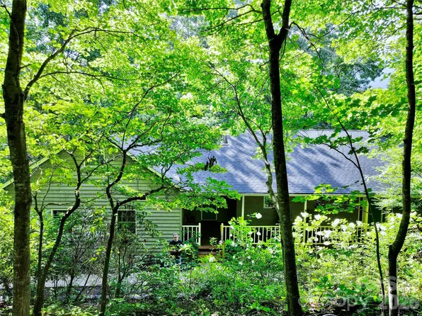 38 Sutton Knob Rd, Candler, NC 28715