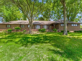 33400 E Truman Rd, Grain Valley, MO 64029