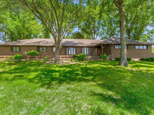 33400 E Truman Rd, Grain Valley, MO 64029