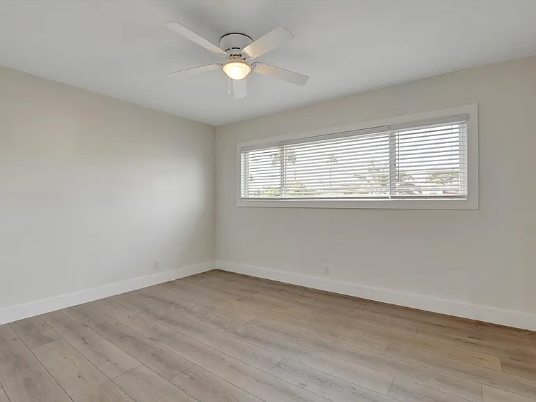 811 Buena Vis #9 — Photo 25