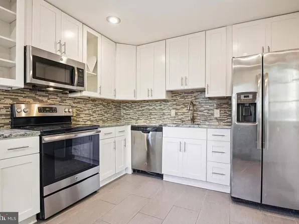 651 Opel Rd, Glen Burnie, MD 21060