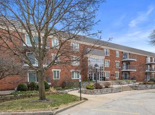 13335 Watertown Plank ROAD #105, Elm Grove, WI