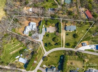 6-8 Jackson Cove Rd, Leicester, NC 28748