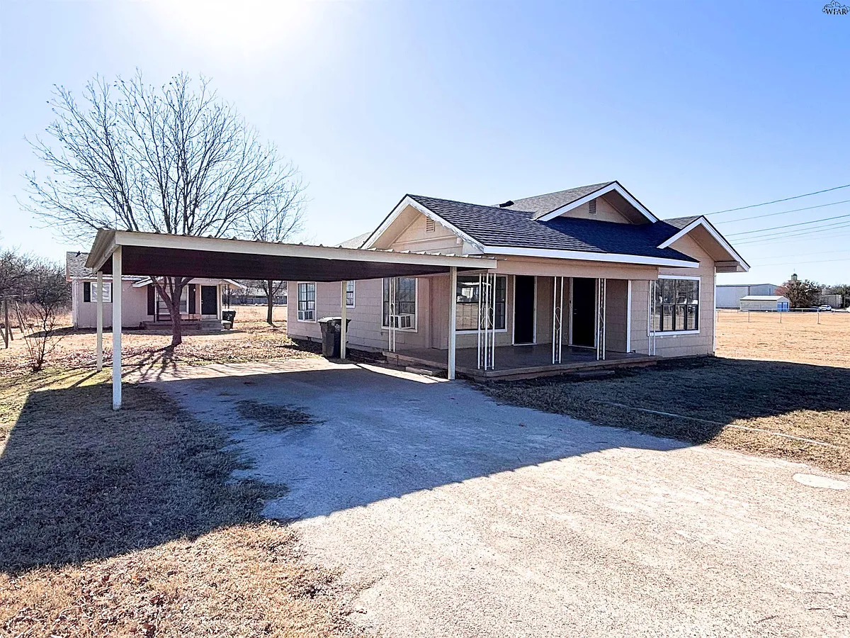 Building Photo - 1513 Pb Ln