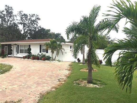 4th image of 3205 36th Ave W