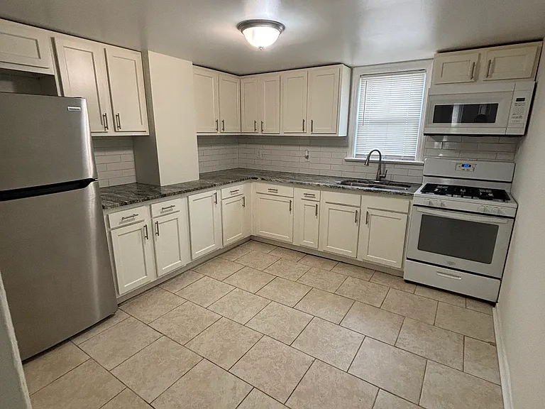 603 Central Ave #2 — Photo 2