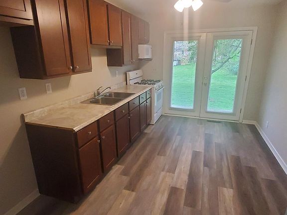 2nd image of 6637 W 130th Ave