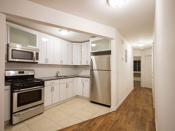 3rd image of 218 Lexington Avenue # Fl 2nd