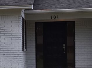 101 Cloverdale Blvd, Searcy, AR 72143