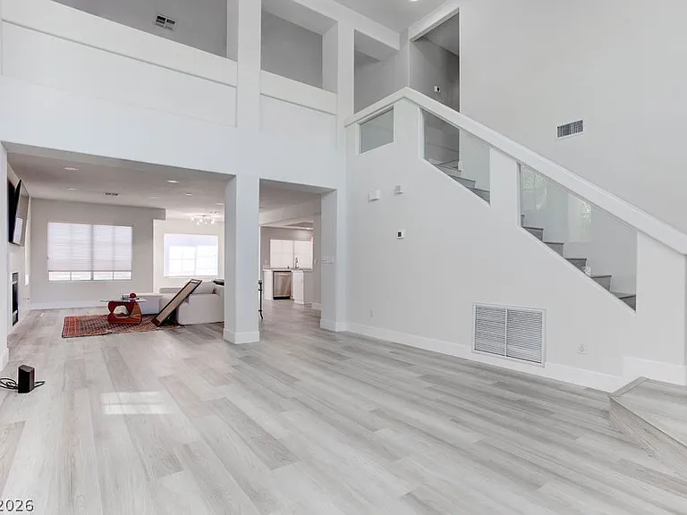 1 Rising Sun Ct — Photo 3