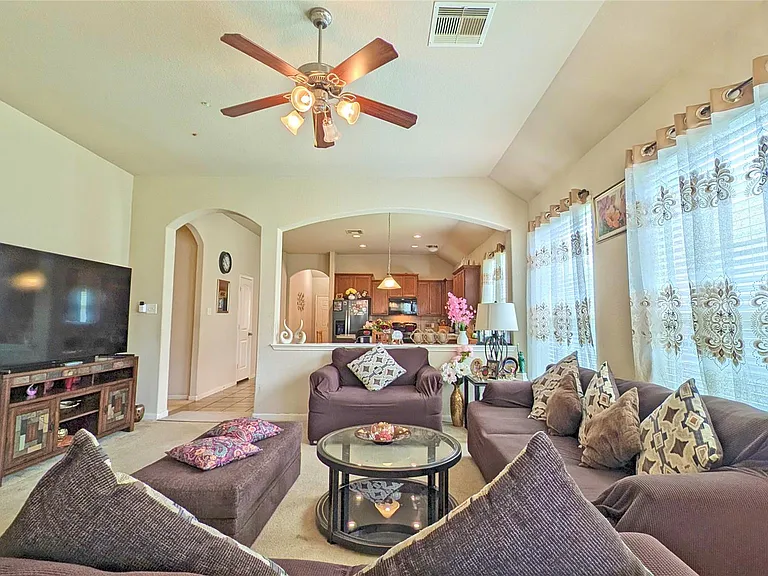14715 Palladio Dr — Photo 14