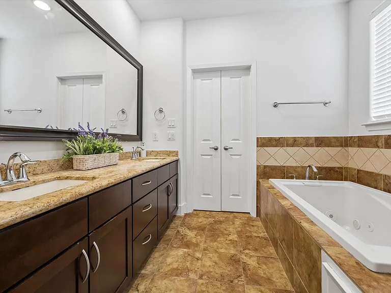 2309 McIlhenny St — Photo 18