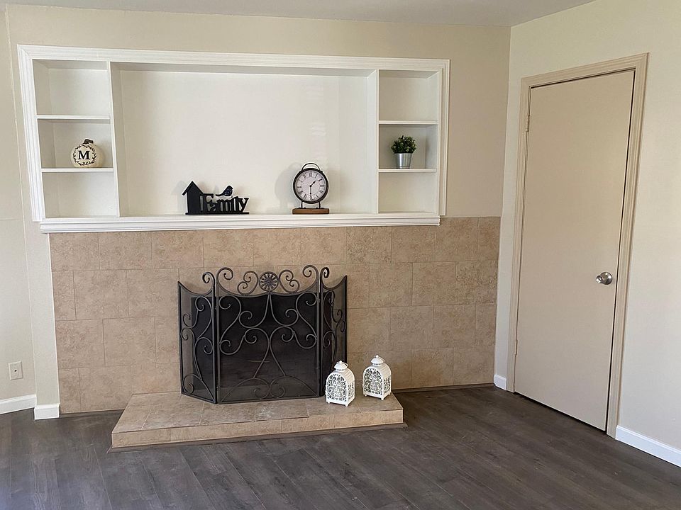 1st image of 2545 Hayes Dr #1