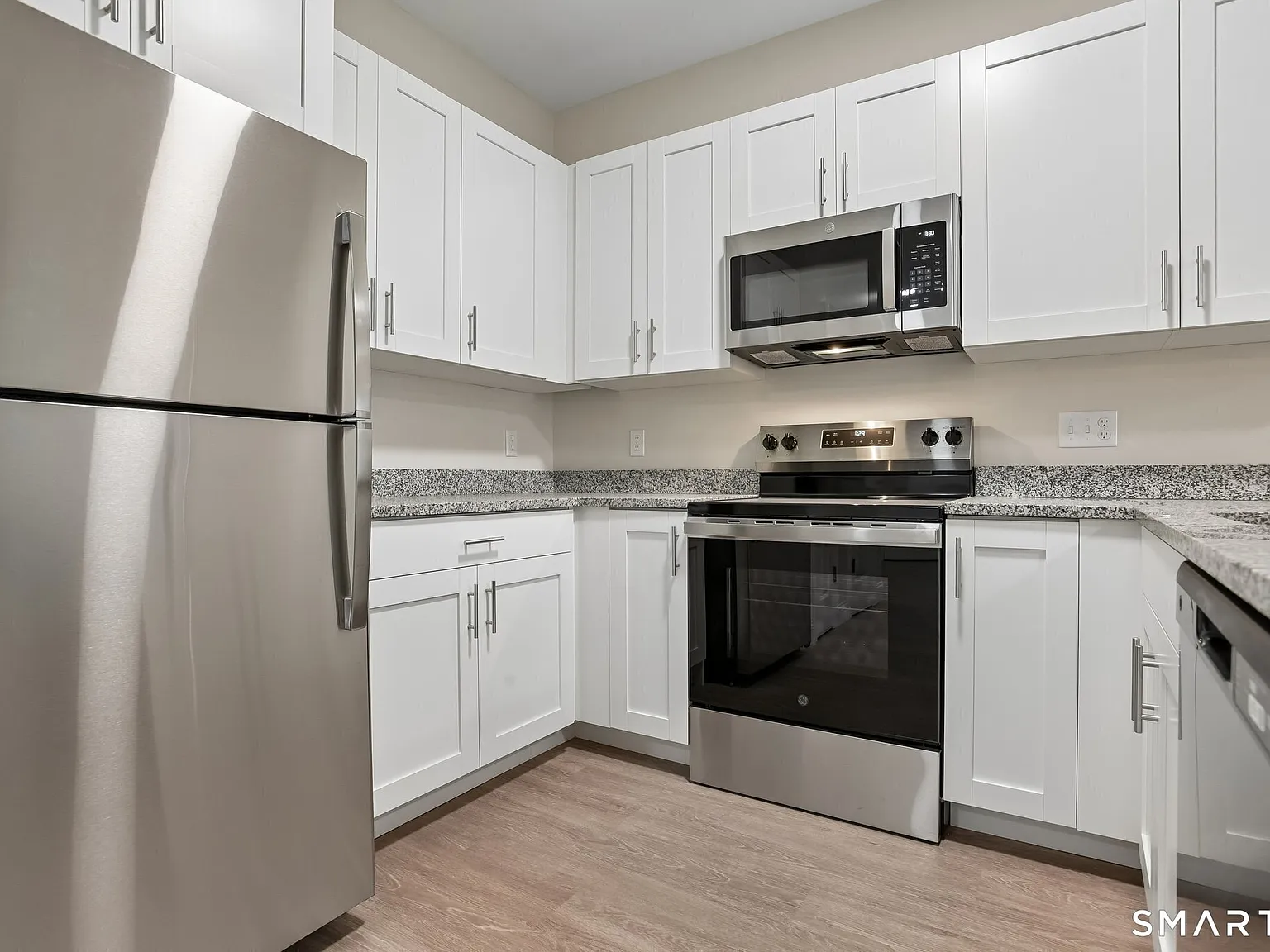 Studio, 1.0 bath, 682 sqft, $1,950 — Photo 3