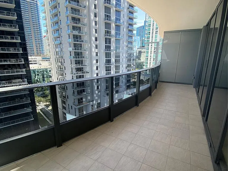 1000 Brickell Plz #2007 — Photo 16