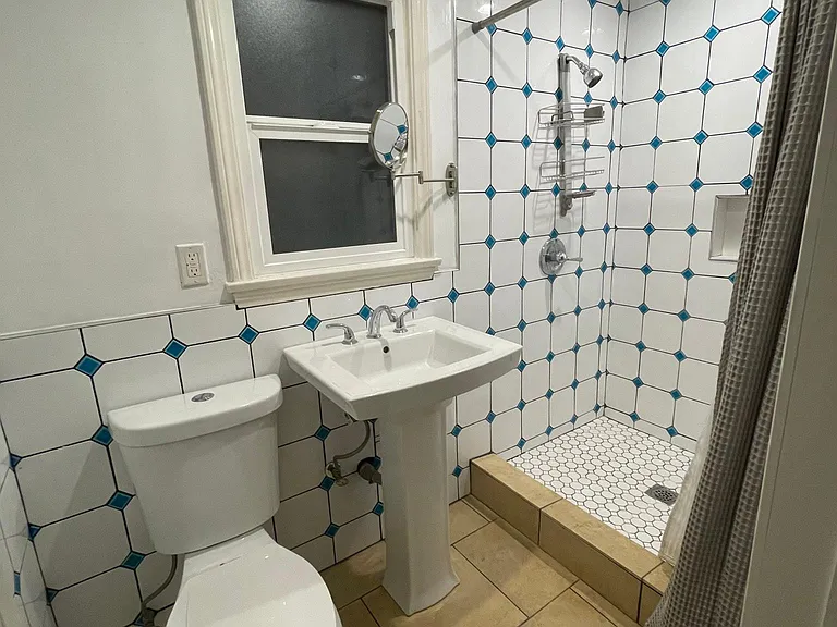 6111 Romaine St #103 — Photo 27