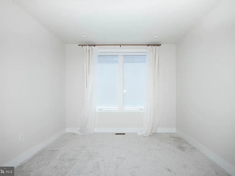 305 Manion Aly — Photo 25