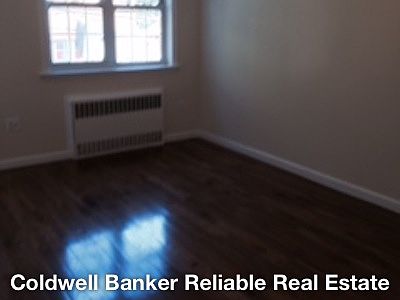 3rd image of 9705 Avenue K