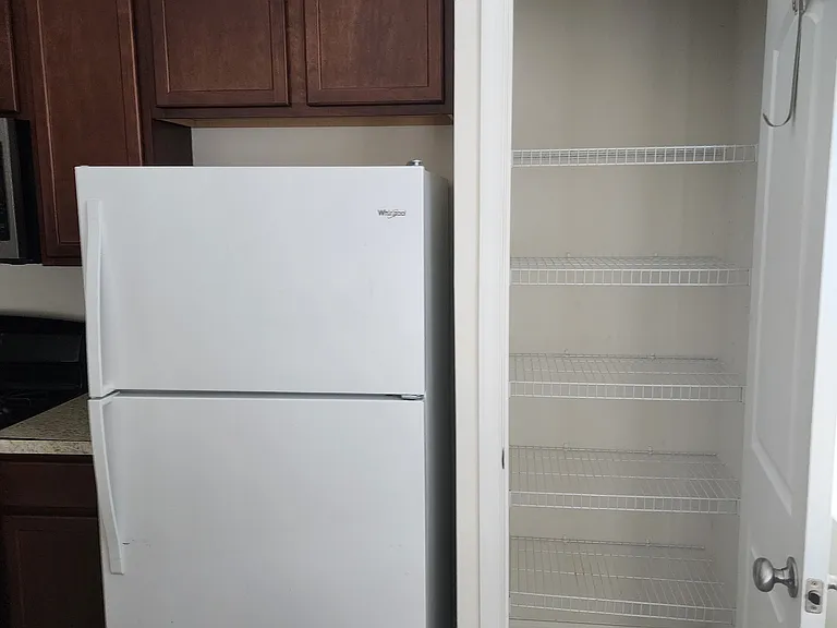 628 Jacobsen Cir — Photo 7