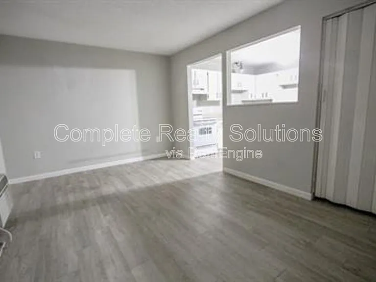790 Country Aire Ct #205 — Photo 7