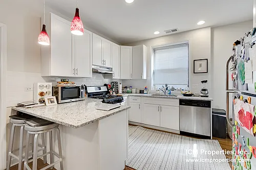 4641 N Wolcott Ave #1 Photo 1