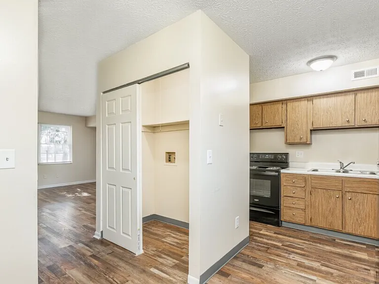 Pinecrest Village Apartments - Promotion Extended Through May 31st, 2026 — Photo 6