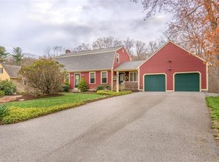 21 Aurora Dr, Cumberland, RI 02864