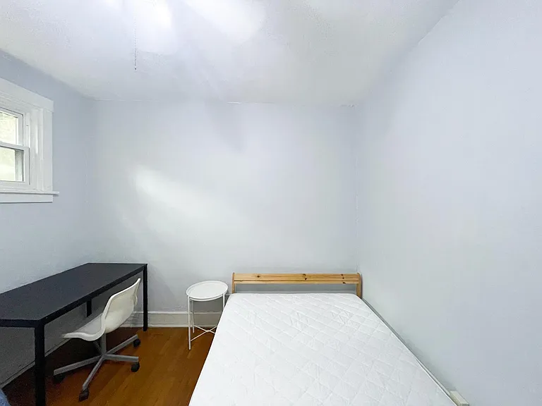 5725 Phillips Ave — Photo 13