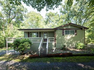 4363 N Twin Valley Rd, Morgantown, PA 19543