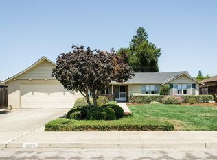 1204 Awalt Dr, Mountain View, CA 94040