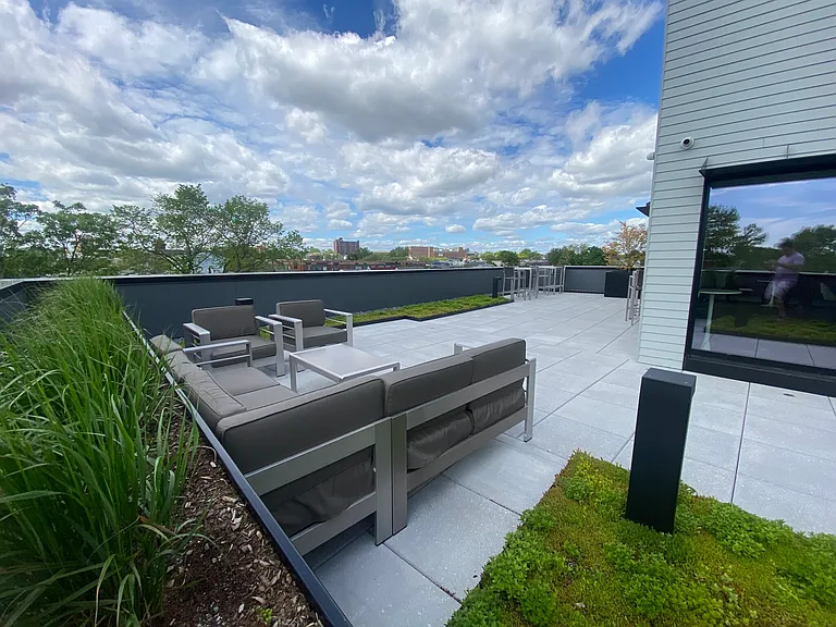 154 Broadway #210 — Photo 32