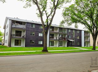 11920 101st St NW, Edmonton, AB