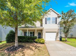 9726 Eagle Feathers Dr, Charlotte, NC 28214
