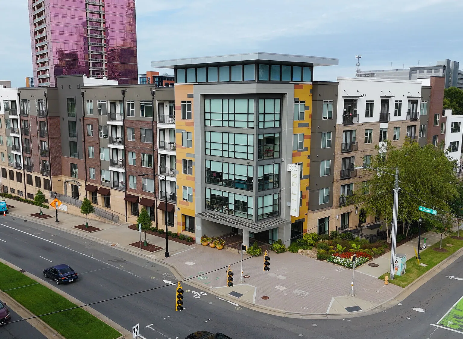 1100 South — Photo 1