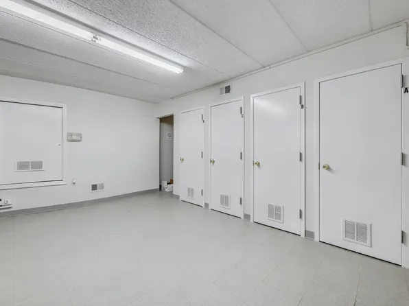 9977 Shore Road image 23 of 27