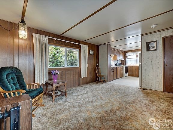 5th image of 110 Forest Drive
