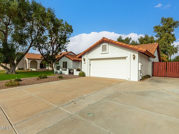 2nd image of 1338 E SUNBURST Lane