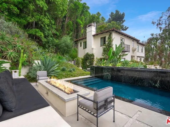 7939 Hillside Ave, Los Angeles, CA 90046