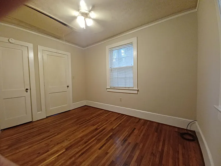 1104 White St — Photo 6